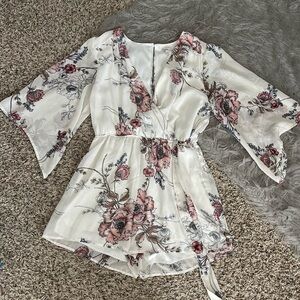 Charlotte Russe Floral Kimono Sleeve Romper in Cream, Blue & Pink